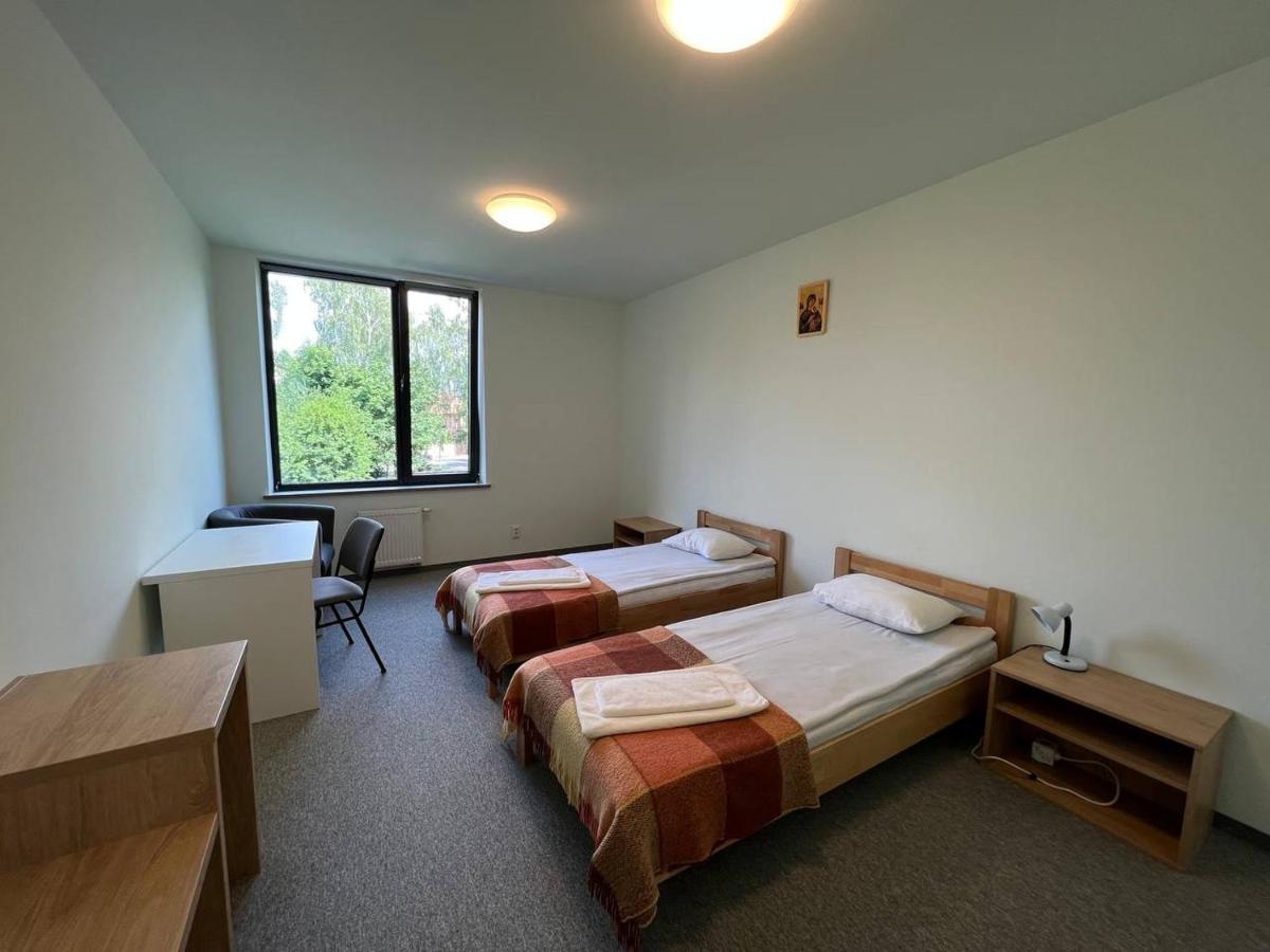 Ucu Inn - Кімнати Для Гостей Lviv Luaran gambar